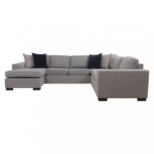 Nyrenset | Romslig lys grå u-sofa med sjeselong