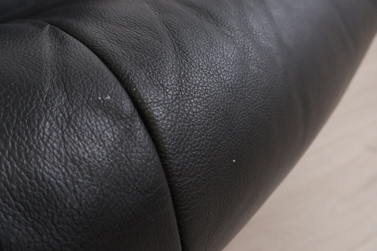 Nyrenset | Svart Stressless Mayfair i skinn med fotskammel