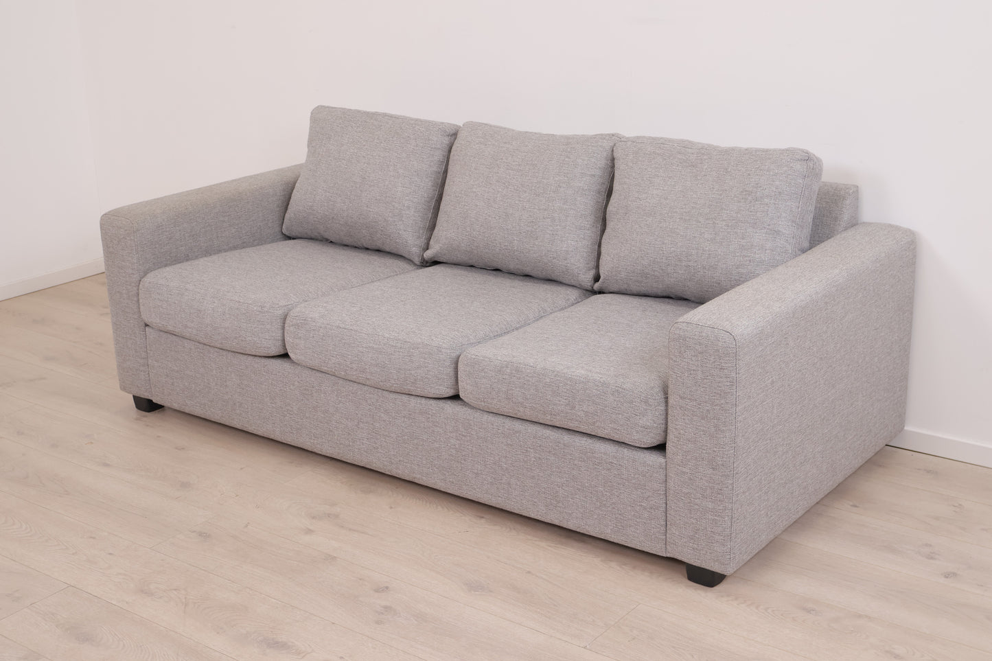 Nyrenset | Lys grå Fagmøbler Dallas 3-seter sofa