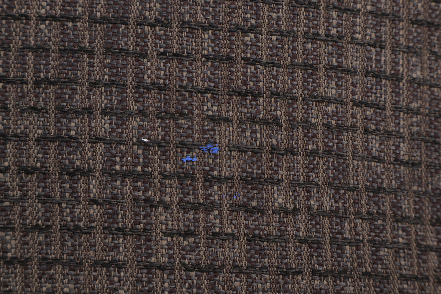 Nyrenset | Mørk brun sjeselongsofa