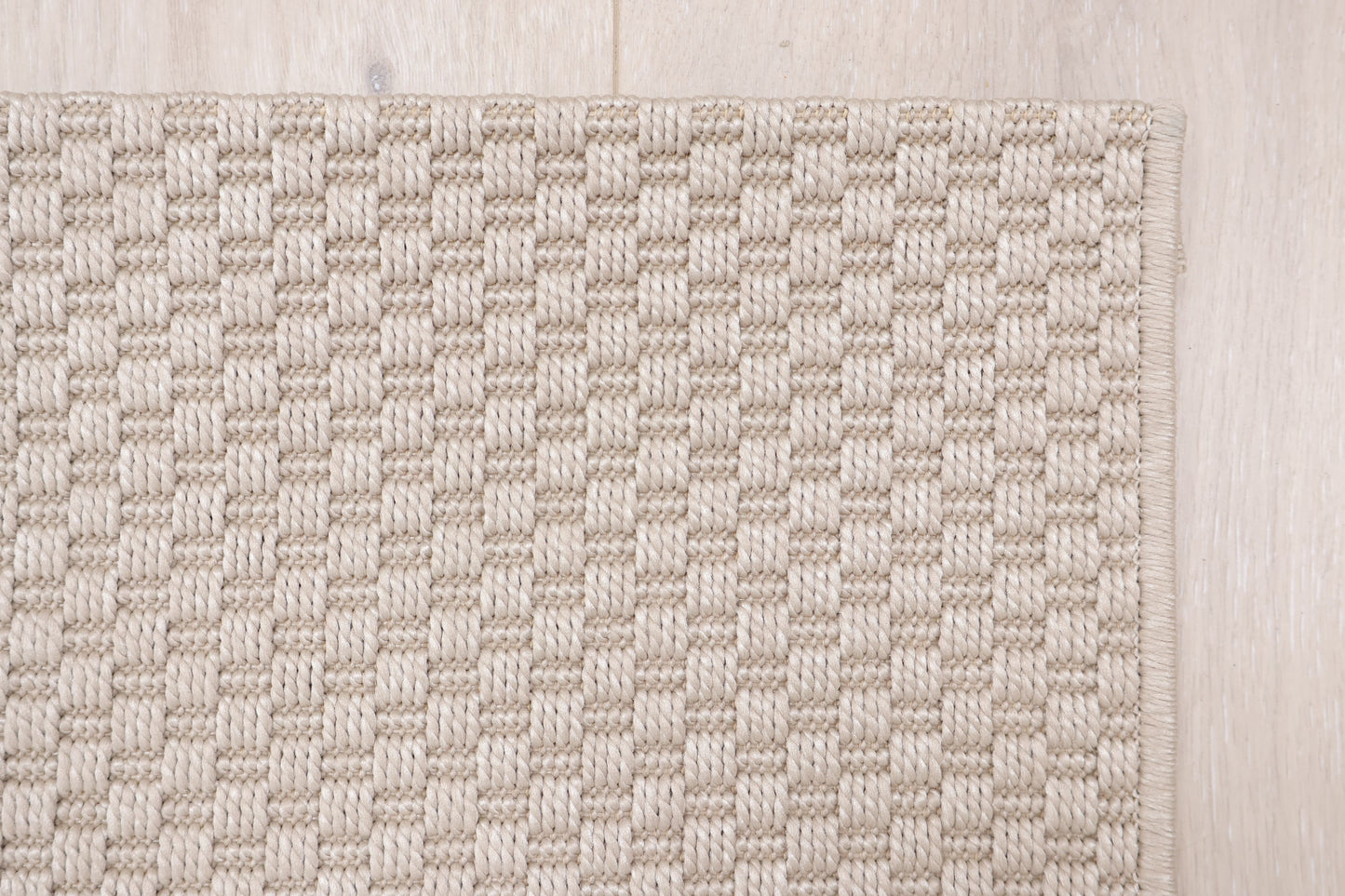 Stort beige IKEA Morum gulvteppe