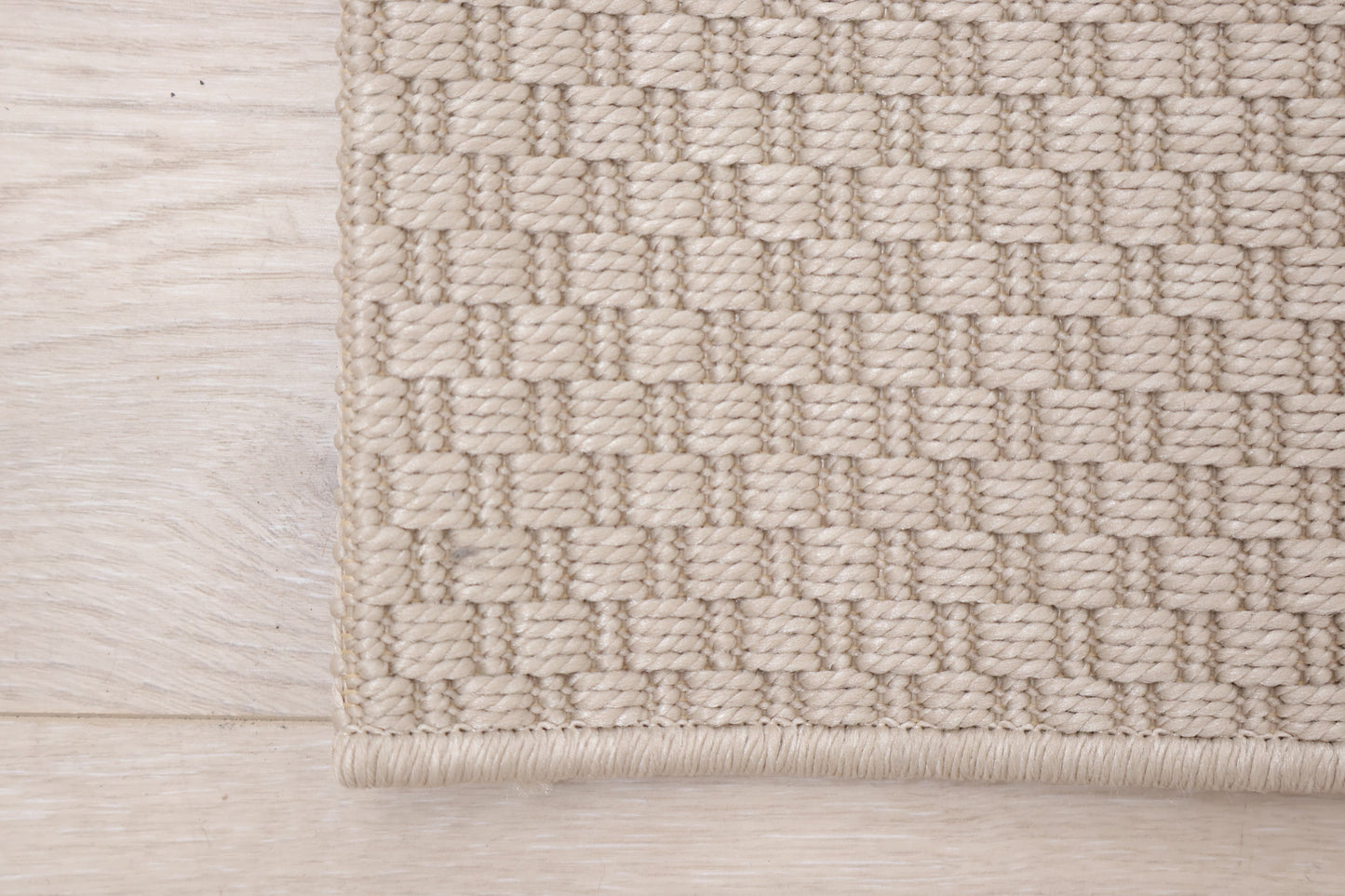 Stort beige IKEA Morum gulvteppe