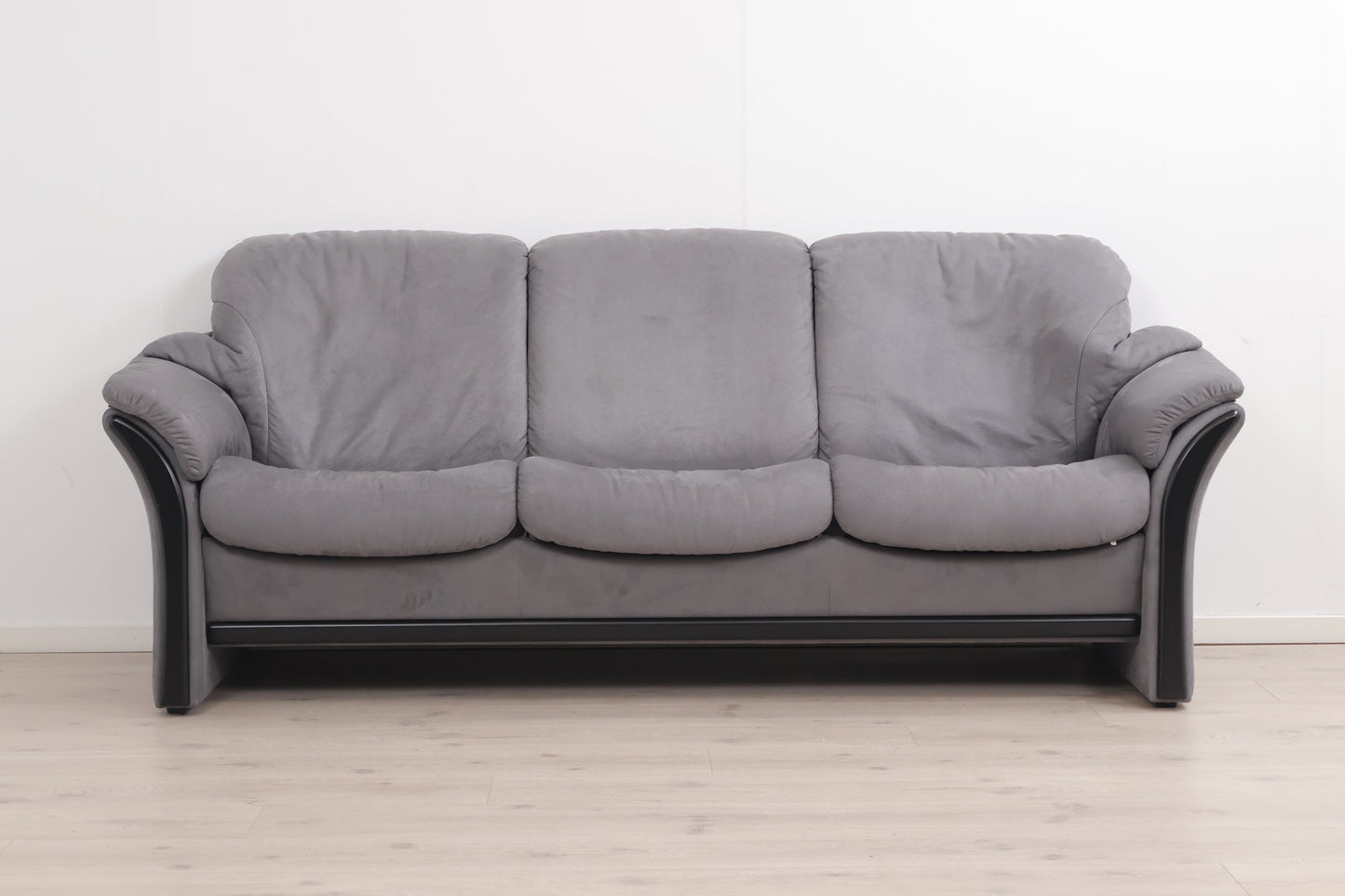Nyrenset | Hjellegjerde Fjords Alfa 3-seter sofa