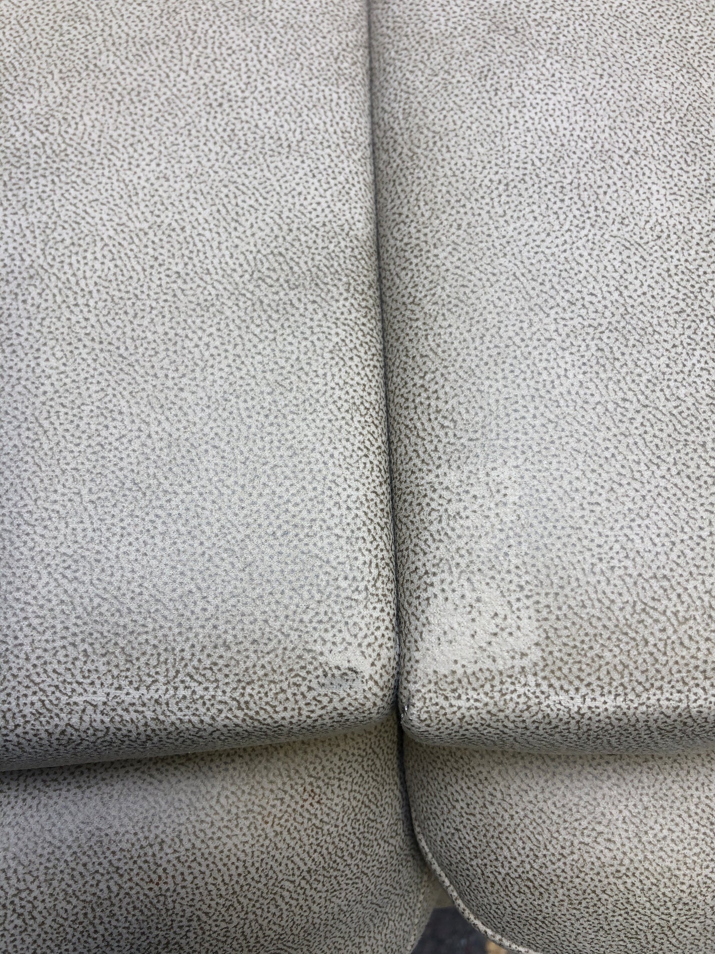 Minnesota 2-seter sofa fra A-Møbler, microfiber