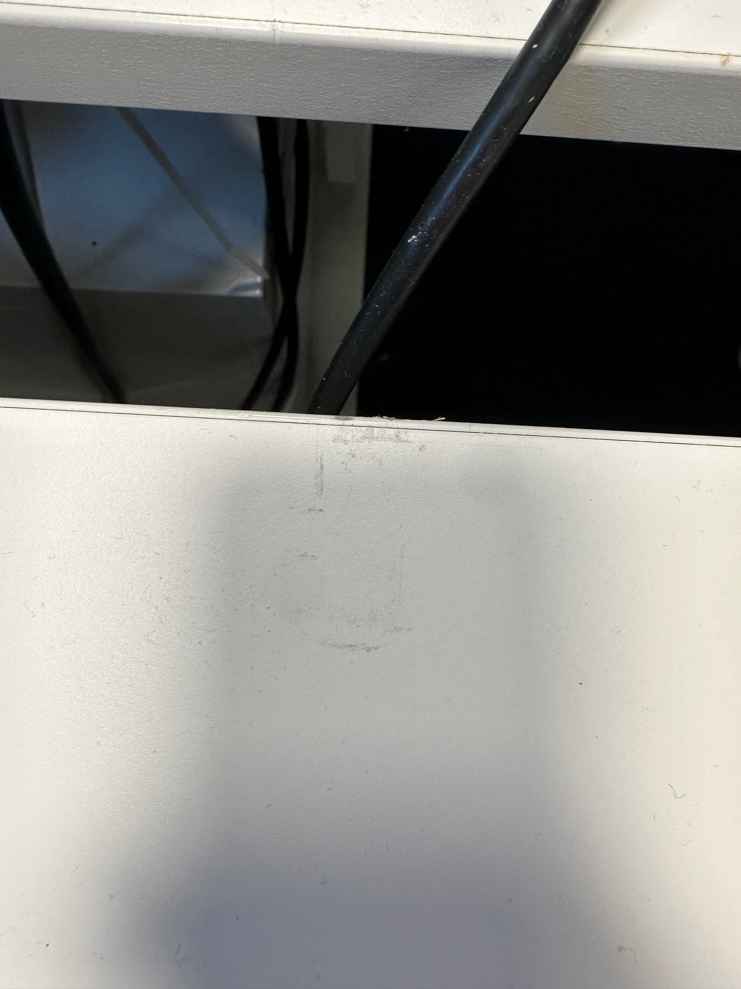 Horreds Henry elektrisk hev/senk skrivebord, 180x90 cm, hvit