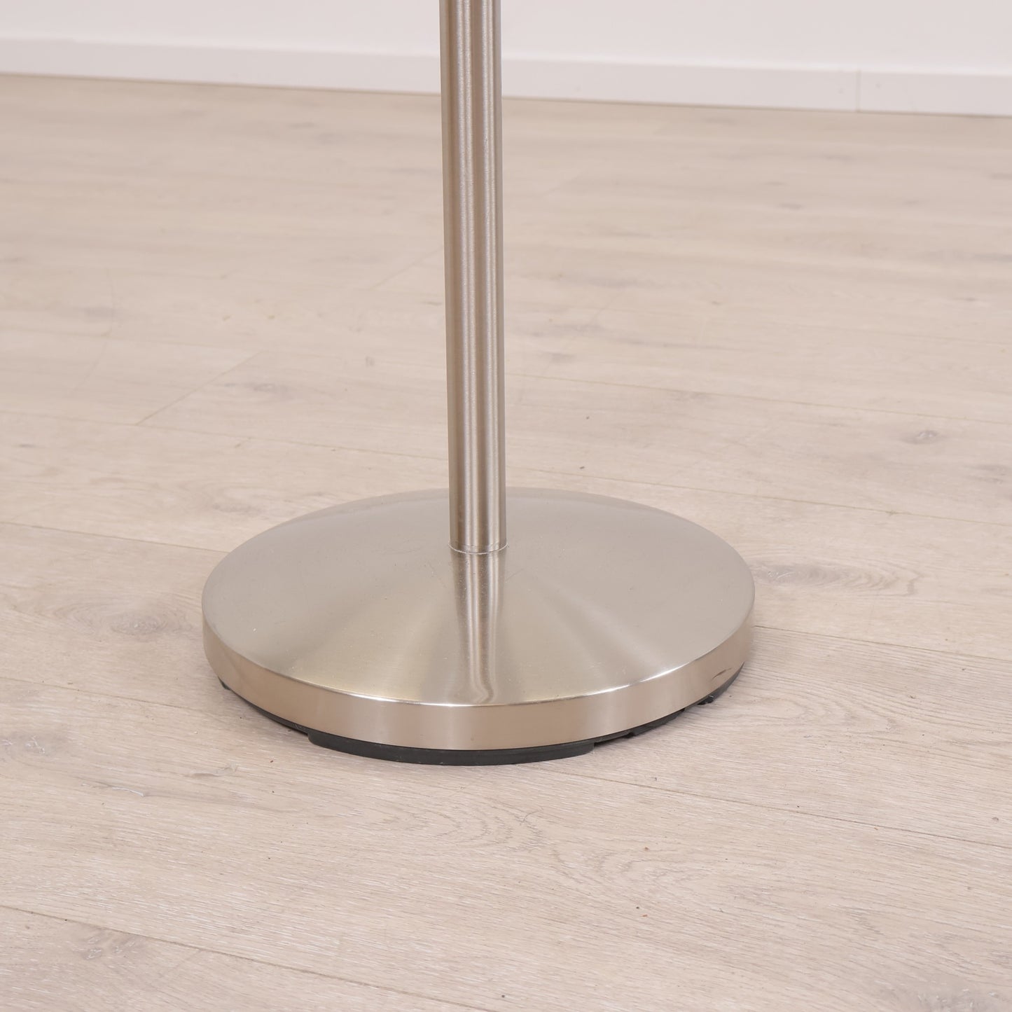 Kvalitetssikret | Adesso WK2050-22 stumtjener i metall