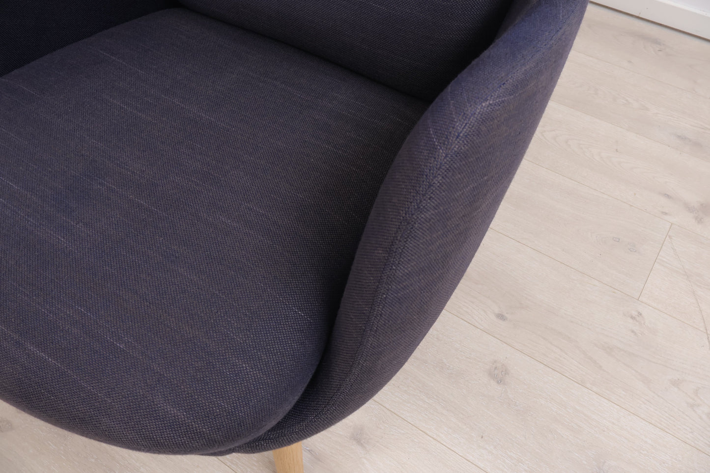 Nyrenset | Blå/lilla Fritz Hansen RO lenestol