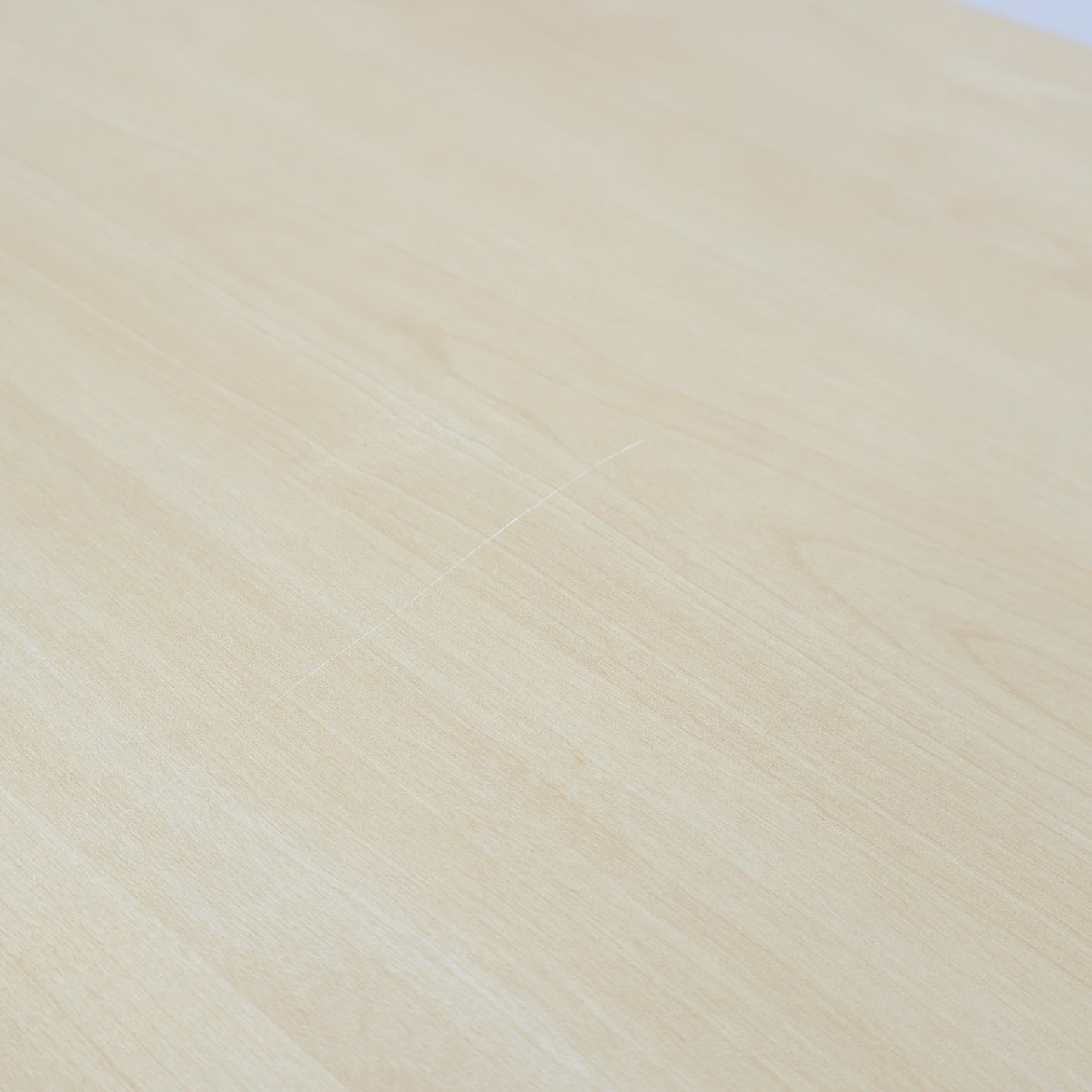 140x80 cm, manuelt hev/senk skrivebord