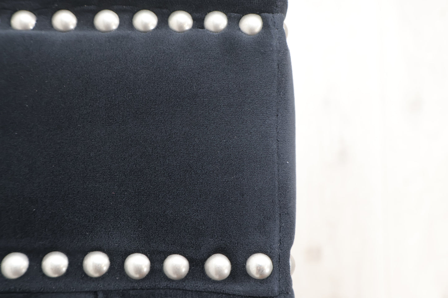 Ubrukt | Sort Kingston 2-seter sofa i velur