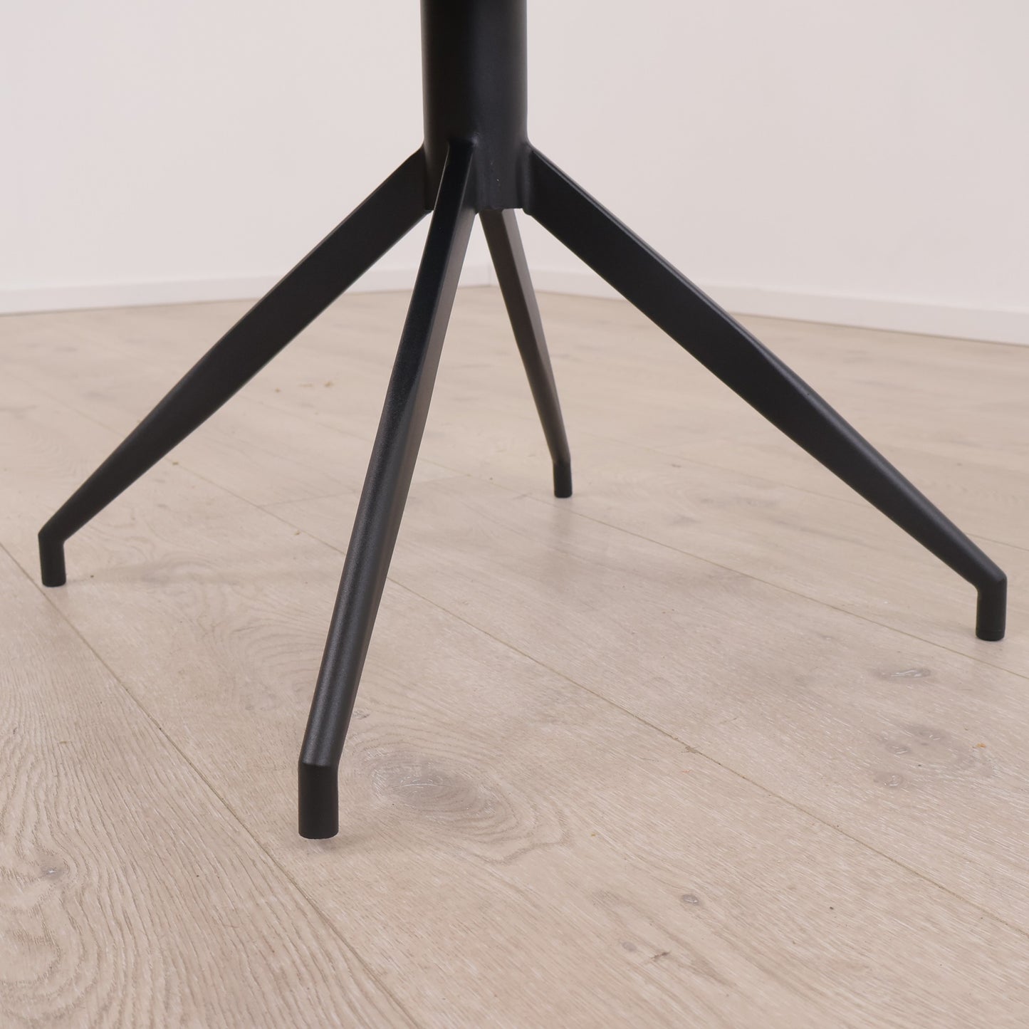 Som ny | Isabel spisestoler i brunt kunstskinn