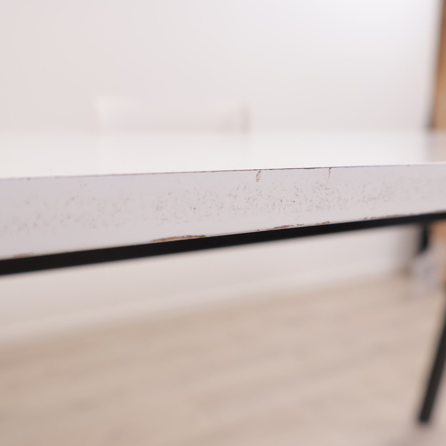 Kvalitetssikret | Euklides skrivebord i hvit/sort. 160x80 cm
