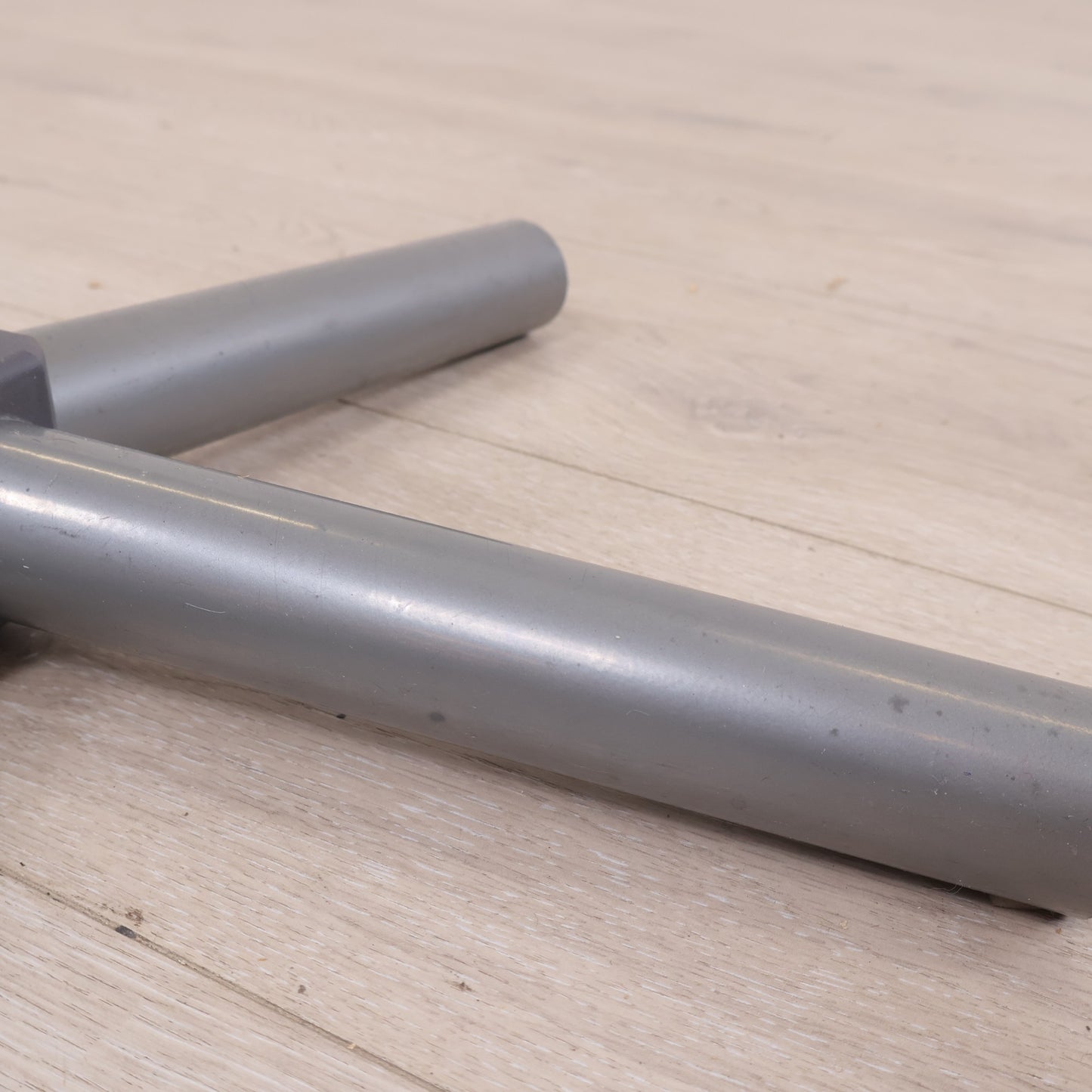 IKEA stumtjener i fargen grå