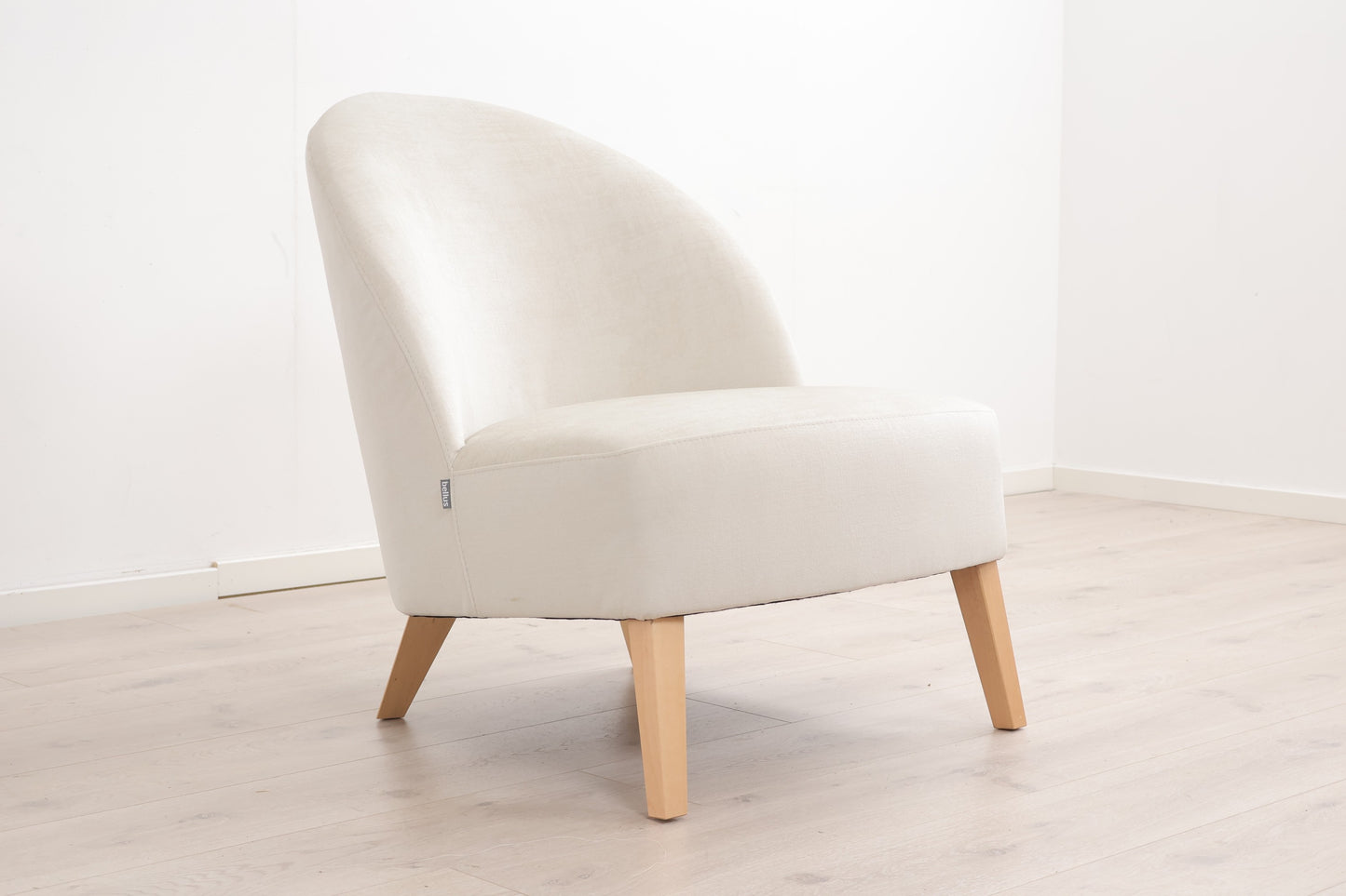 Helt nytt | Kremhvit Bellus Rimini stol