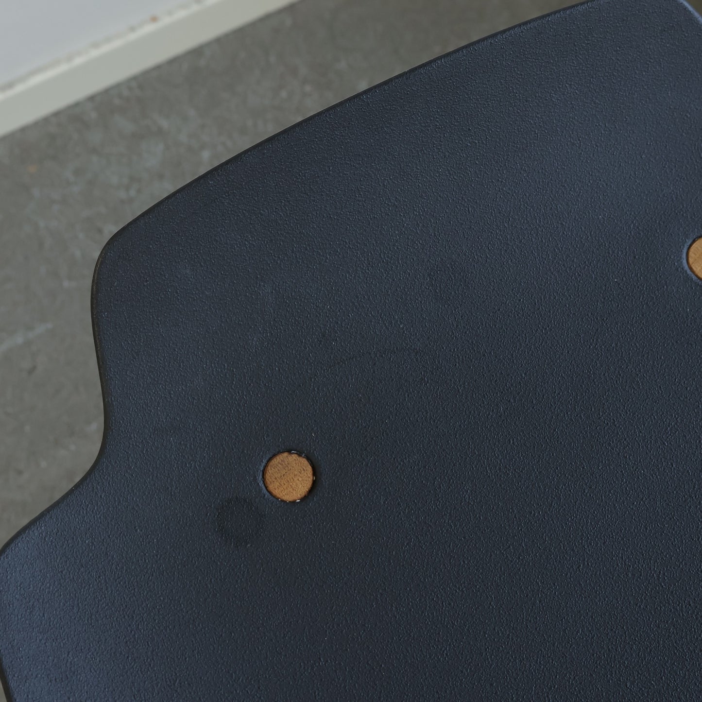 Nyrenset | SDC LAB Quinze & Milan, Pilot kjøkkenstol