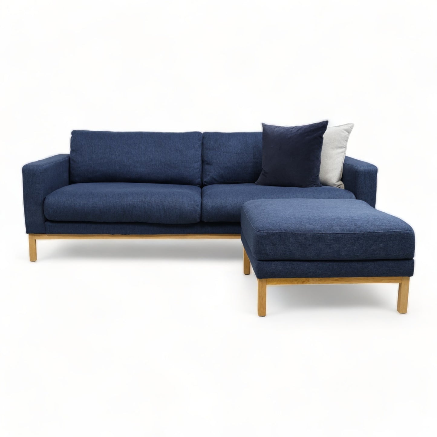 Nyrenset | Mørk blå Bolia North 3-seter sofa med puff - Secundo