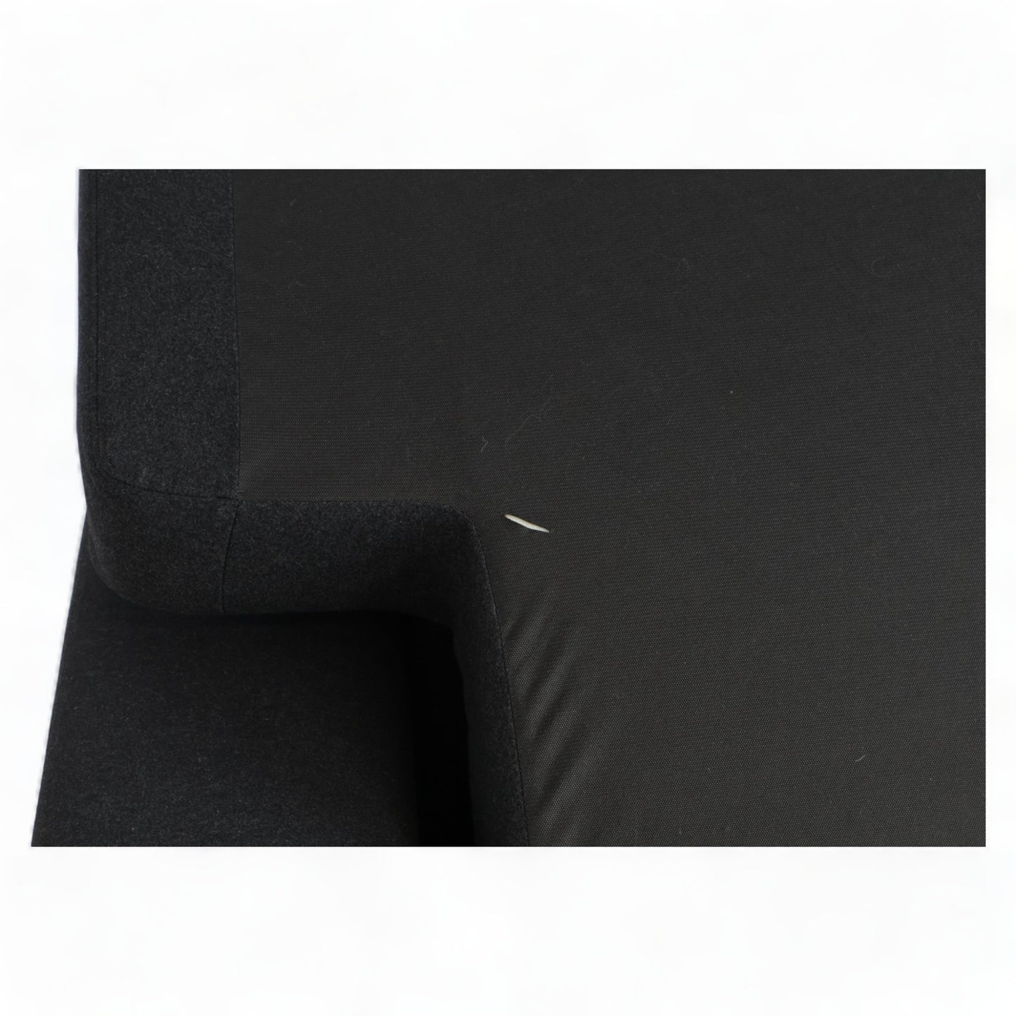 Nyrenset | Sort Bolia Sepia sofa med sjeselong