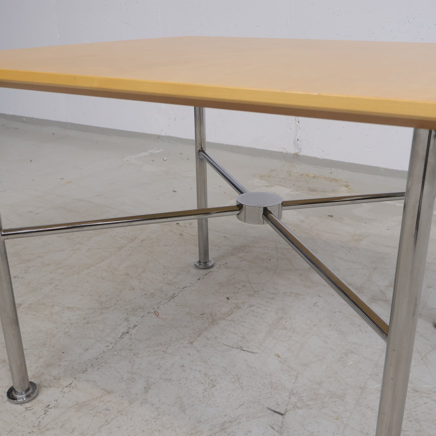 Kvalitetssikret | 70x70 cm sidebord