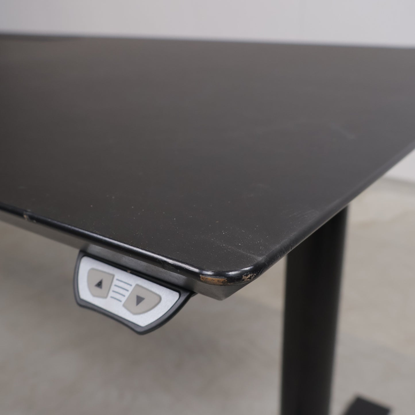 Kvalitetssikret | 200x80 cm, helsort elektrisk hev/senk skrivebord