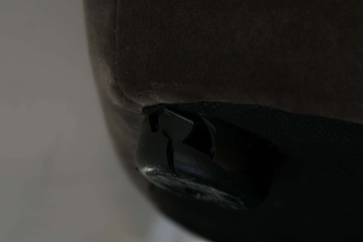 Nyrenset | 3-seter sofa Lugano i velur fra Ellos Home