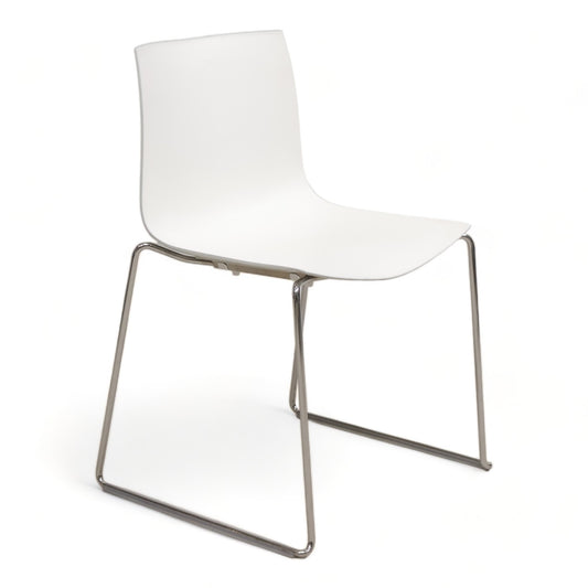 Nyrenset | Arper Catifa 46, stablebare stoler