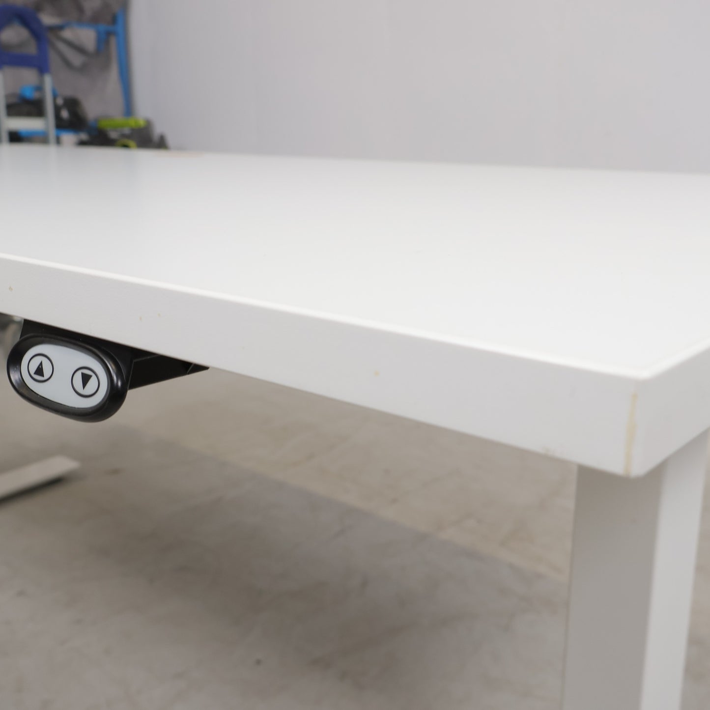 Kvalitetssikret | EFG elektrisk hev/senk skrivebord, helhvitt