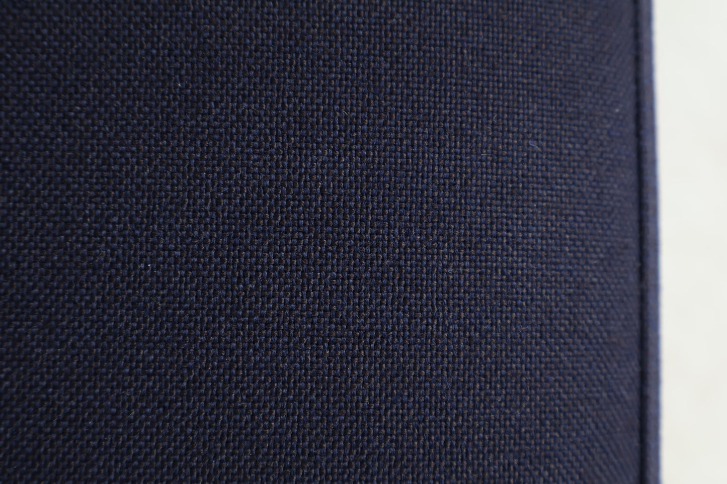 Nyrenset | Mørk blå Vitra ID Trim kontorstol