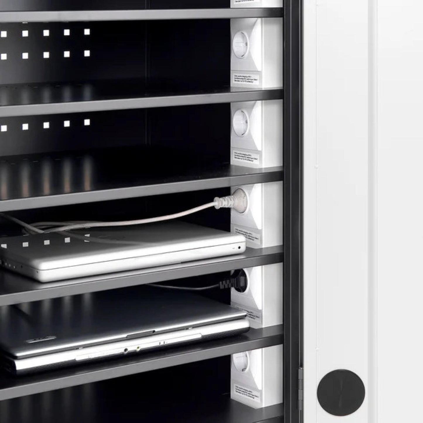 Helt nytt | Ladeskap RECOVER, med hjul, 10 rom, lys grå