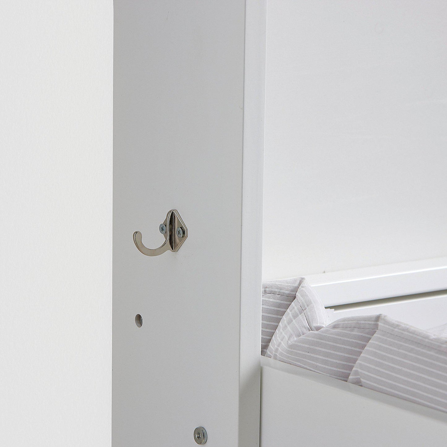 Helt nytt | Stellebord JOLLER, inklusiv madrass, hvit