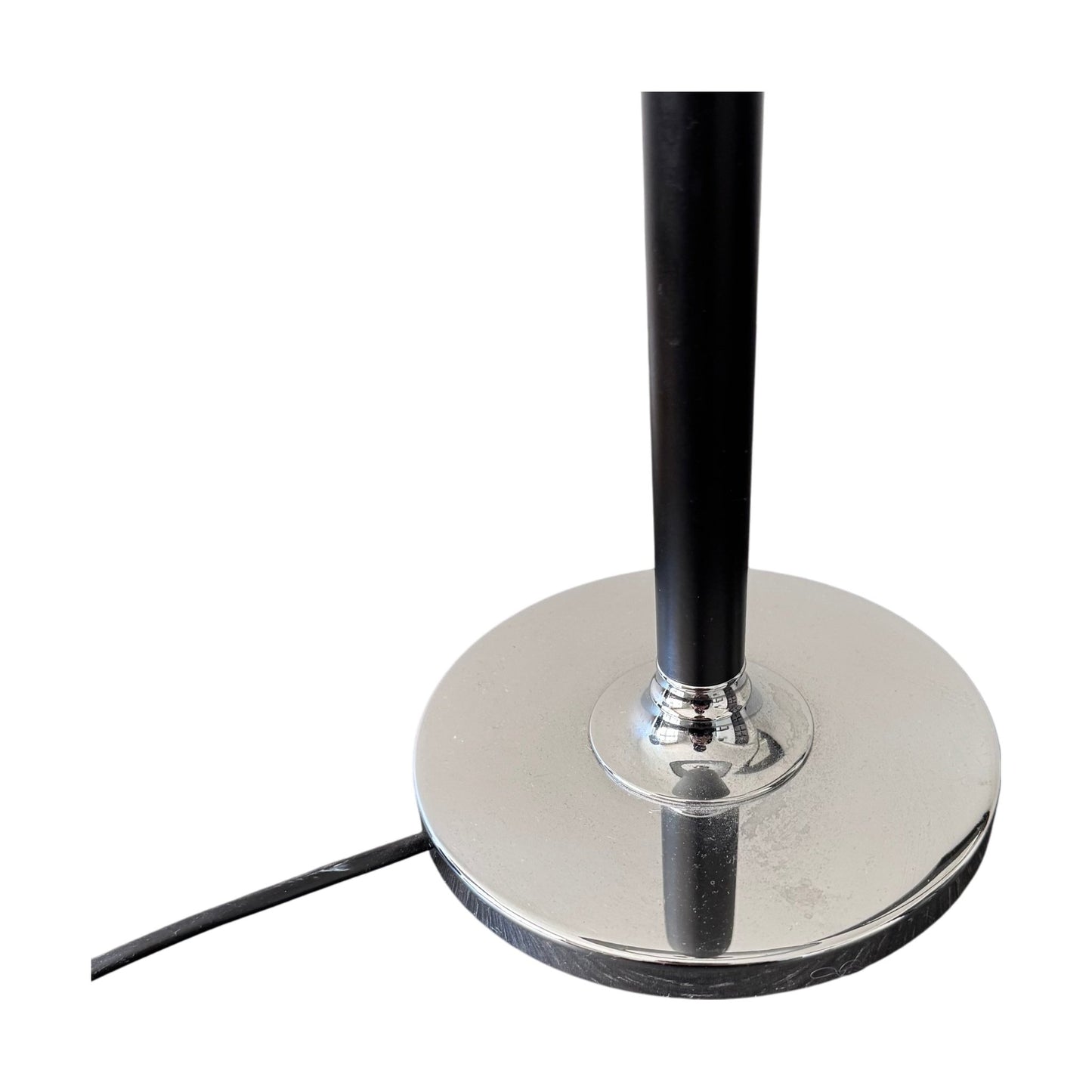 Bordlampe m/brun skjerm