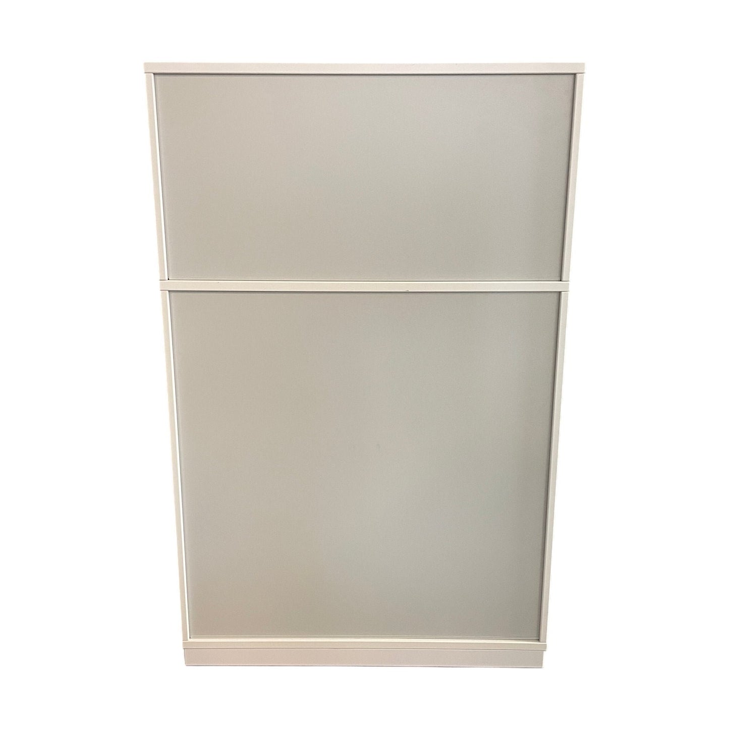 Skap fra Kinnarps, hvit, 4 dører + skuff