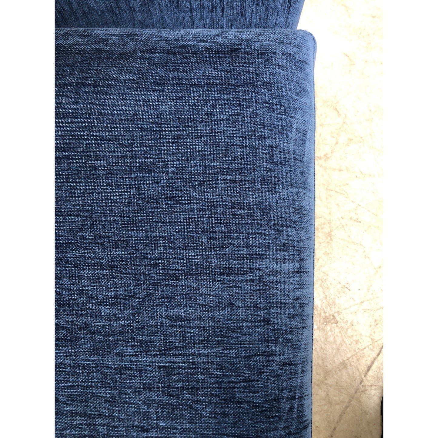 Smile Day 3-seter sofa fra A-Møbler, blå tekstil