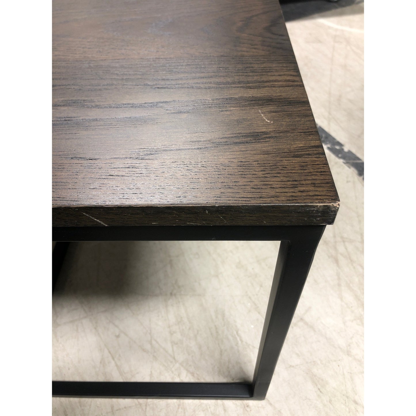 Metro settbord fra A-Møbler, røkpigmentert eik, 80x80 cm