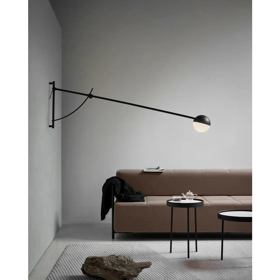 Stilk sofabord fra Northern, beige og svart, 34x34x42 cm