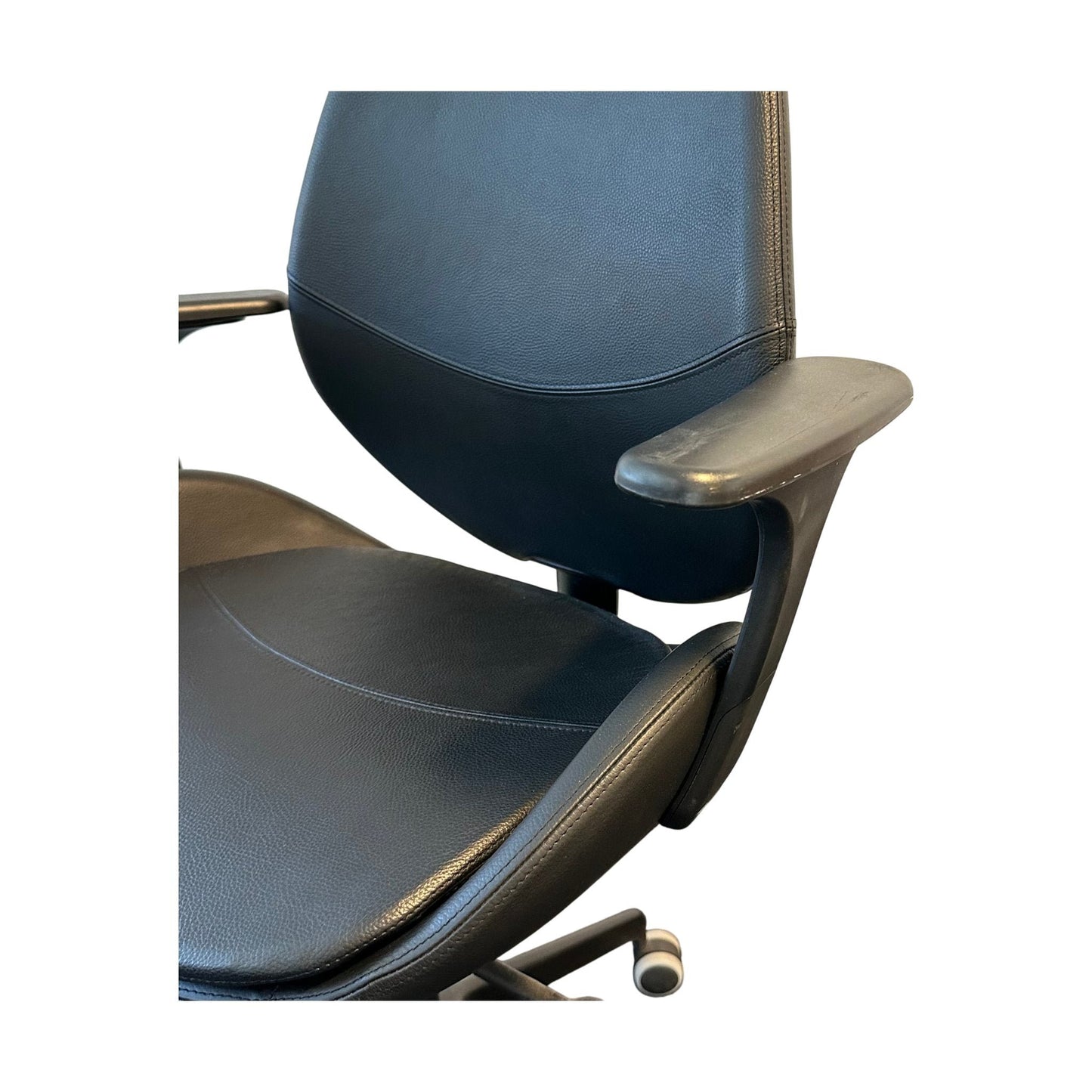 Kontorstol HATTEFJÄLL fra IKEA, sort skinn