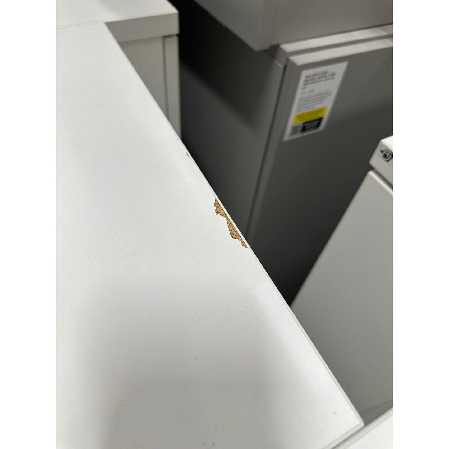 Sideskap QBUS, låsbart, venstre , håndtak, H1250 B400 D800 mm, hvit