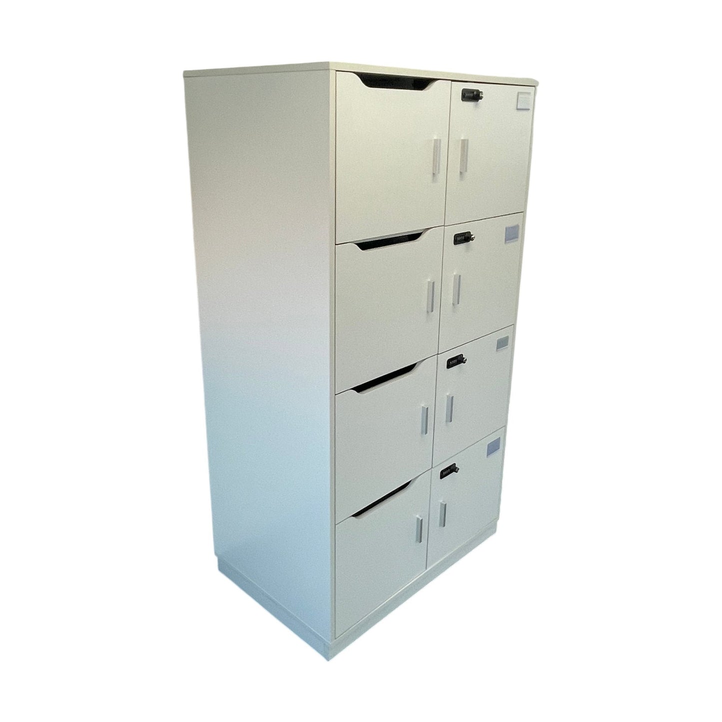 Låseskap i hvit fra Lehmann, 6 rom, 166 cm høy