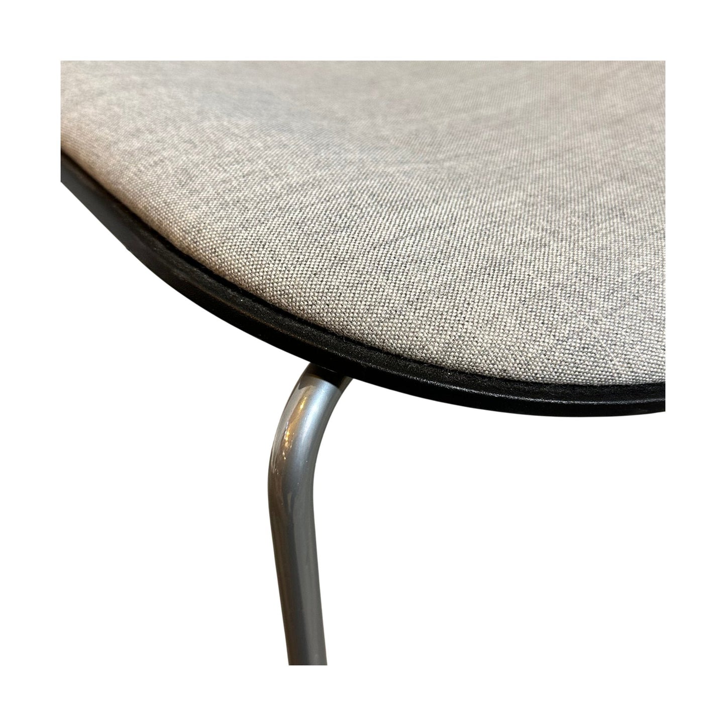 Noor møteromsstol fra RBM, grå