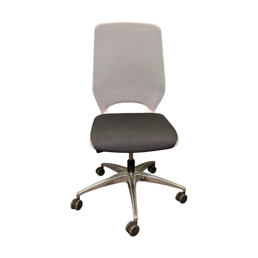 Esencia Drabert kontorstol fra Kinnarps, hvit og grå