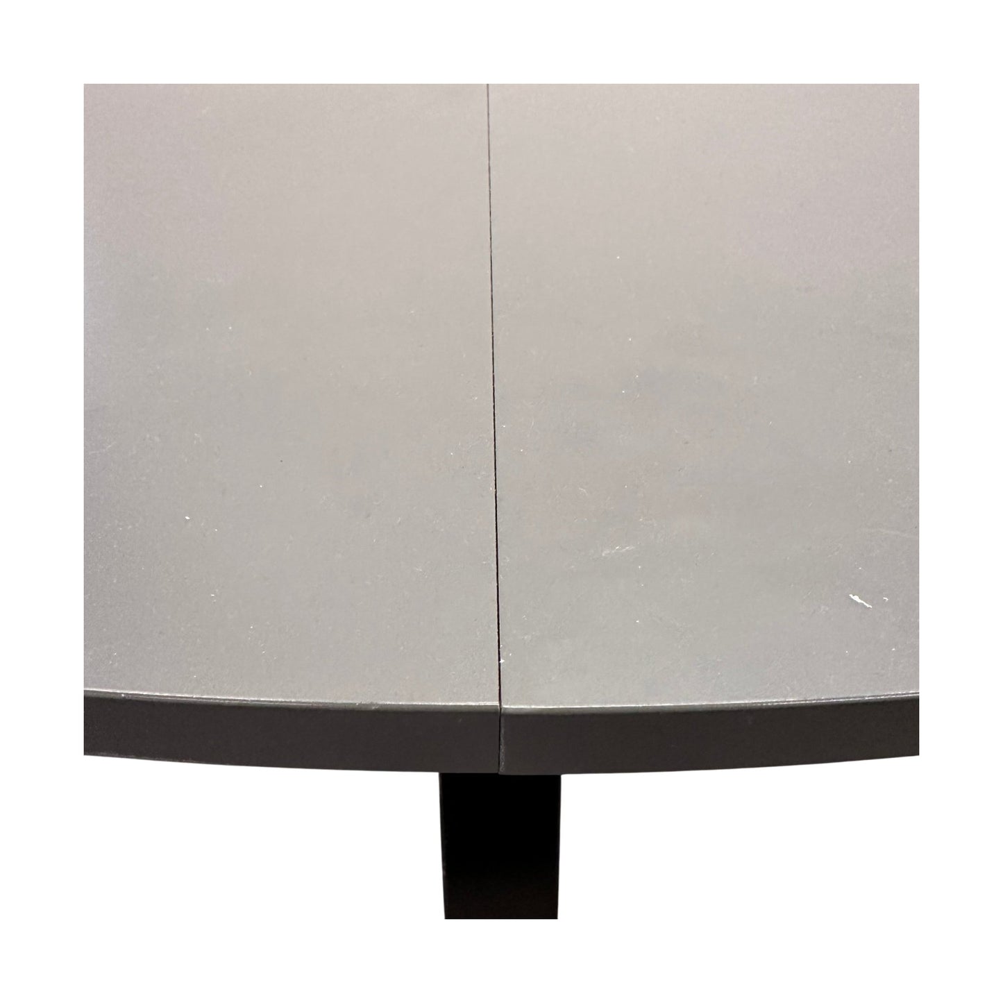 Møtebord i grå fra Edsbyn, Ø160 cm