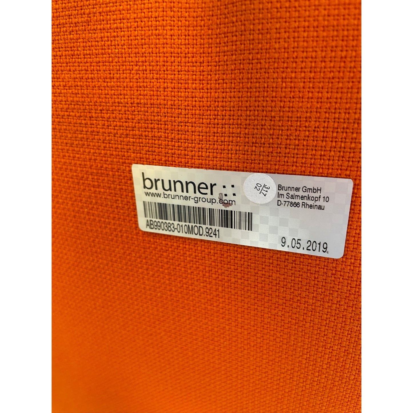 Ray Lounge 9241 lenestol fra Brunner i oransje, designet av Jehs + Laub