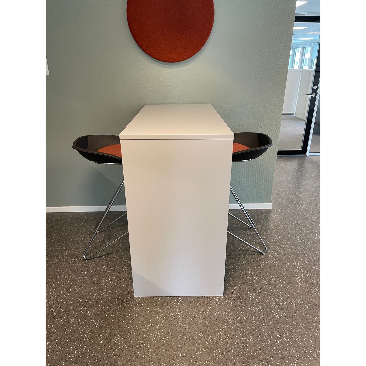 Barbord fra Fora Form, lys grå, 120 x 60 cm, 110 cm høy