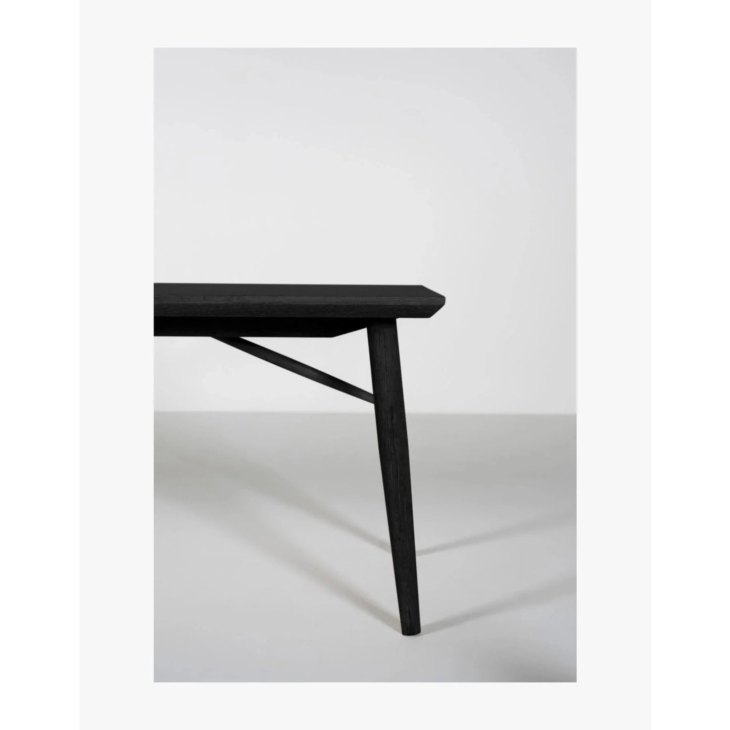 Nora, Forms & Objects, Spisebenk svart - 40x190x45 cm