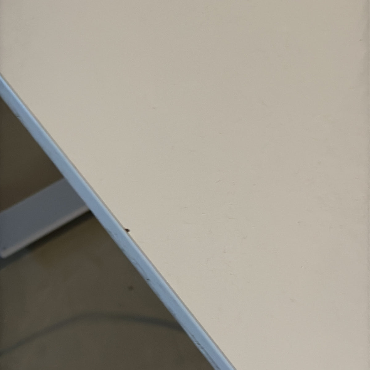 (160x80) el hev/senk skrivebord i hvit