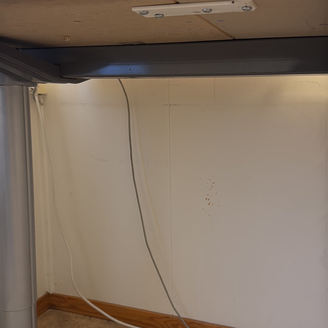 (210x130) EFG hjørneskrivebord i grå