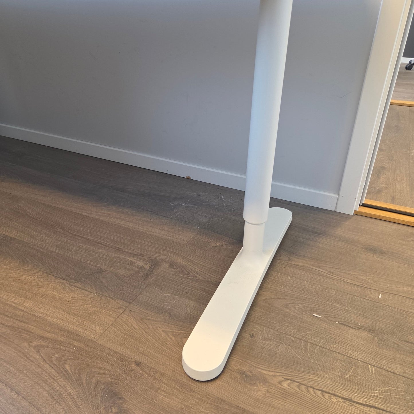 (160x80) IKEA Bekant skrivebord i svart
