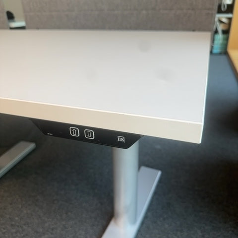 (120x80) Duba B8 skrivebord i hvit
