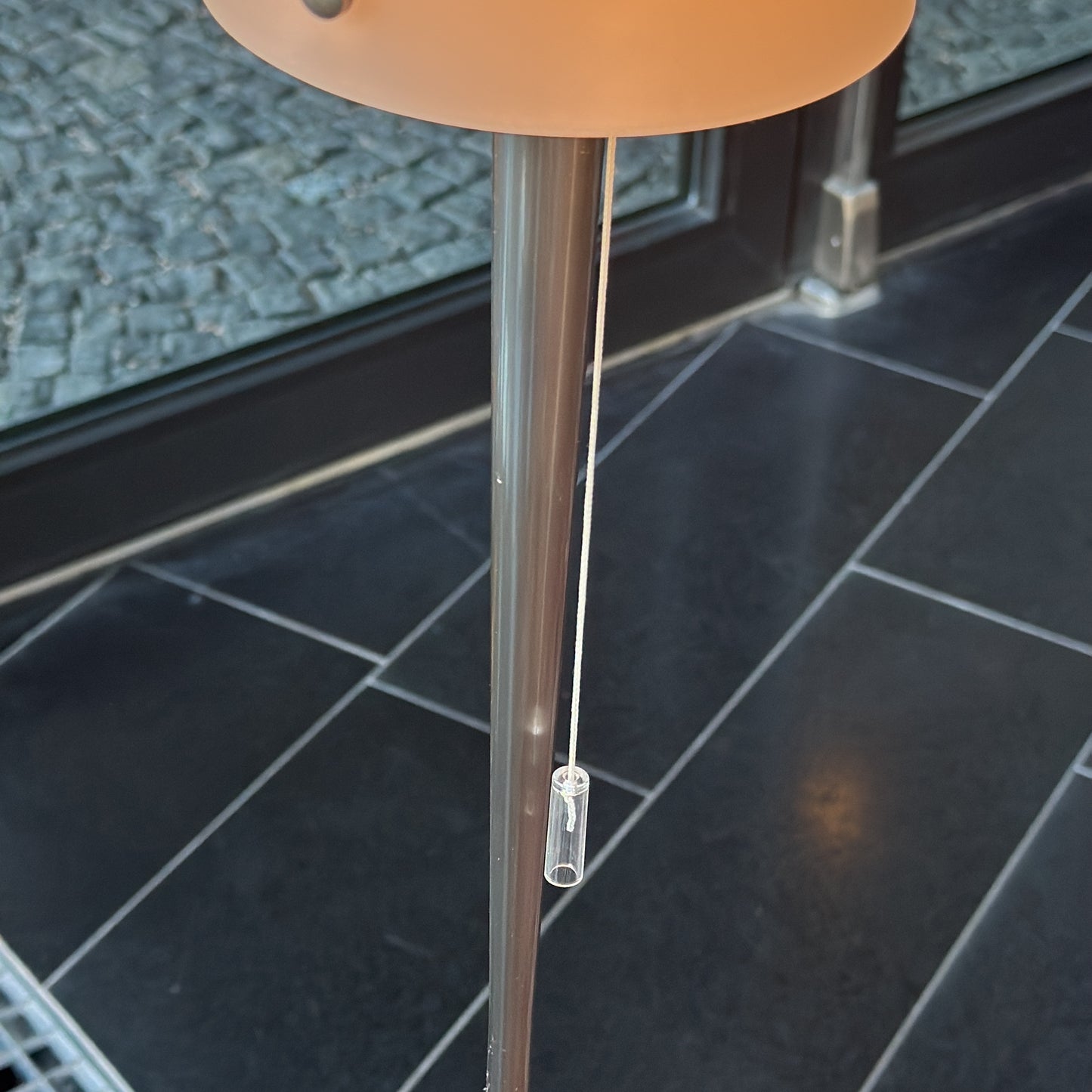(23x23x134) Gulvlampe i sølv