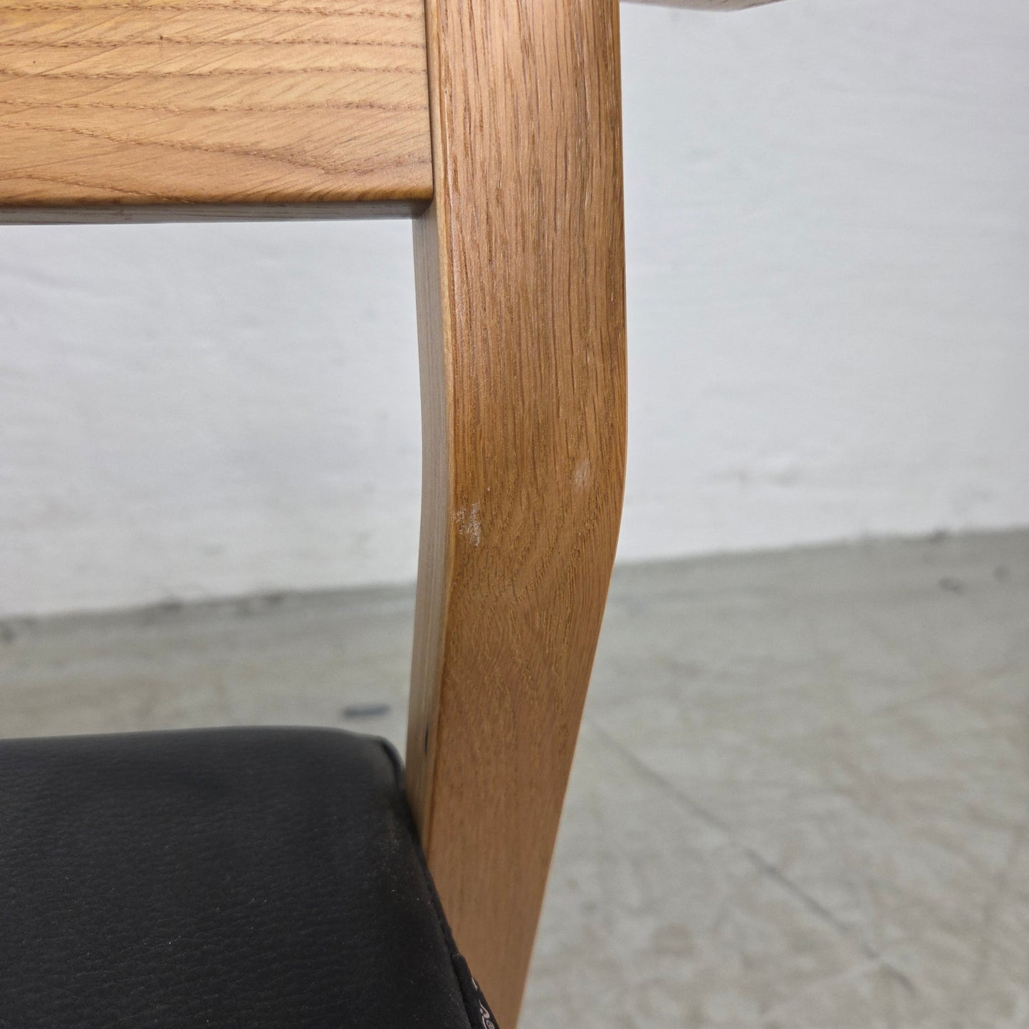 Zeta 1816 spisestol fra VAD, lys eik laminat