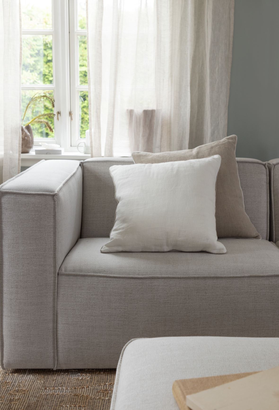 Isa 1,5-seter sofa fra Kid, natur, modulsofa m/ skjulte ben