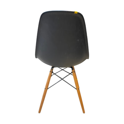 Eames møteromsstol fra Vitra, god tilstand